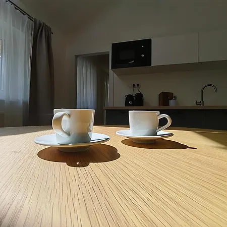 Atlas No2 With Free Parking And Ac *