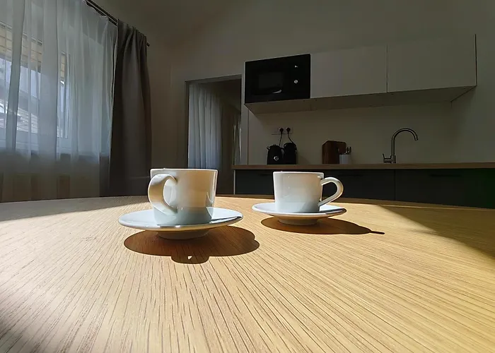 Atlas No2 With Free Parking And Ac *